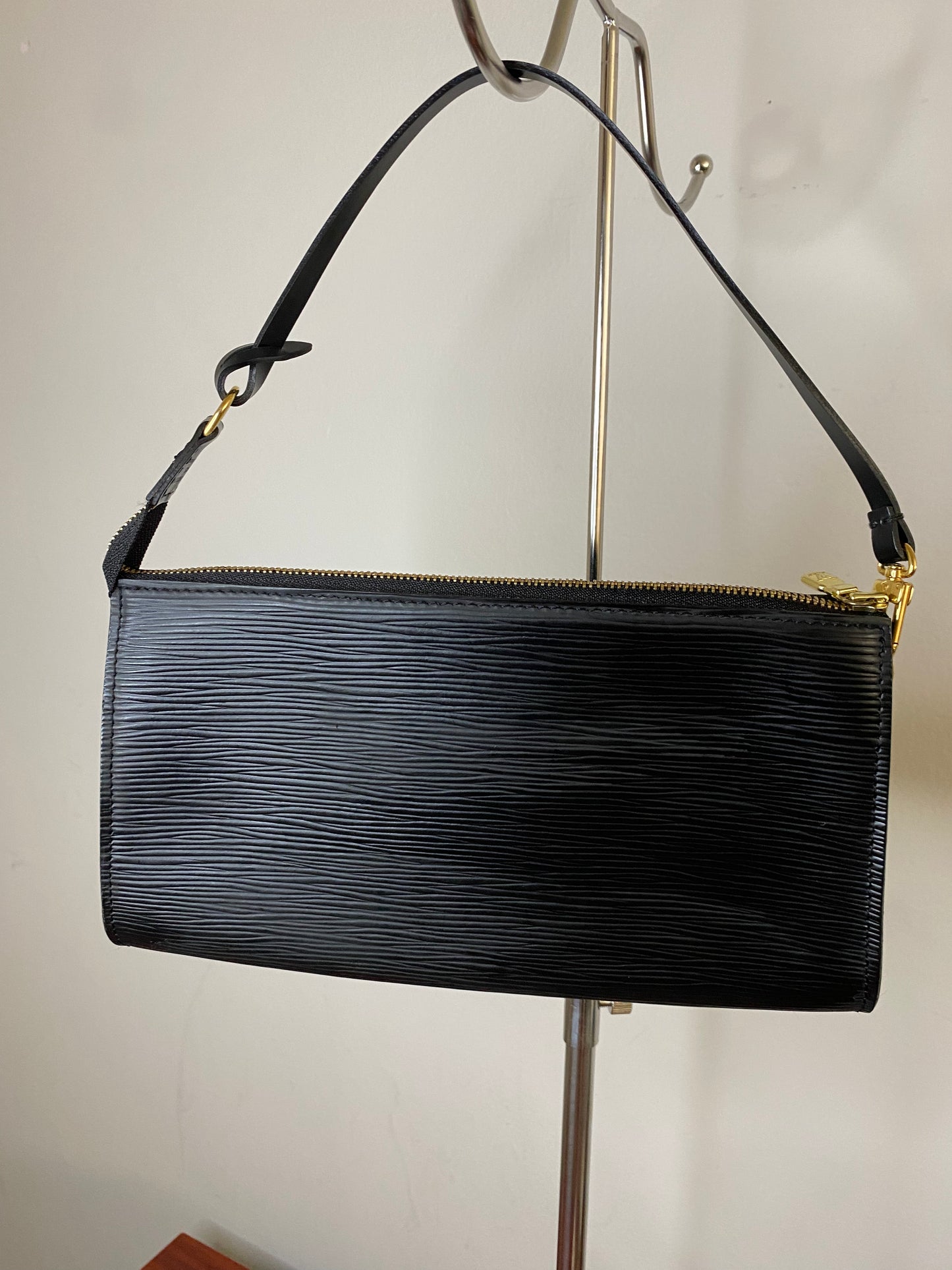 Louis Vuitton Black Epi Leather Pochette Accessoires (Authentic Pre-Owned)